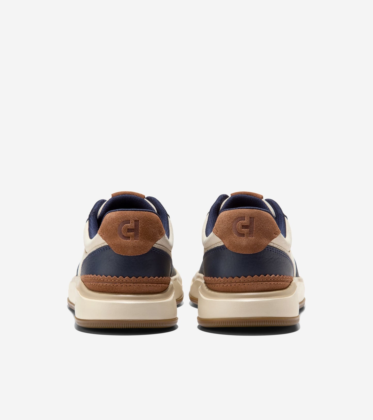 C43475:ANGORA NUBUCK / NAVY BLAZER / IVORY