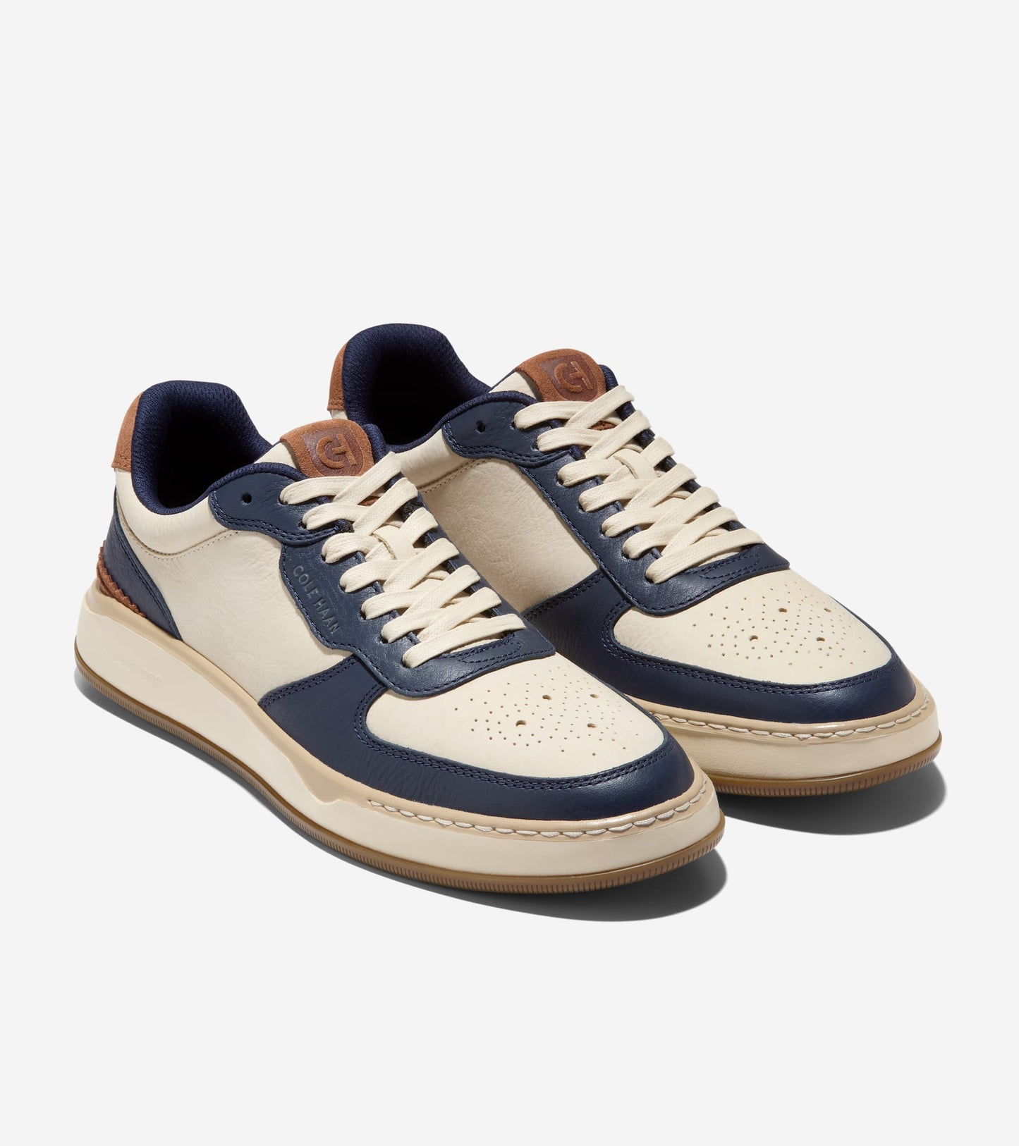 C43475:ANGORA NUBUCK / NAVY BLAZER / IVORY